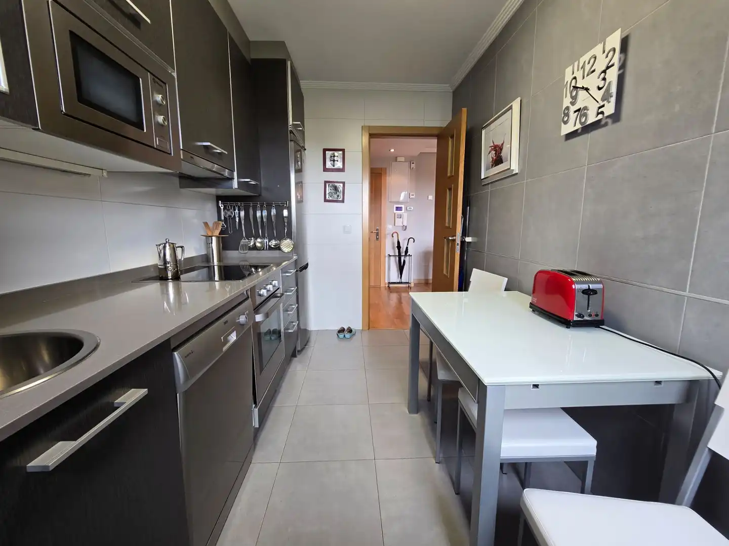 Cocina de Piso en venta en Llanes con Calefacción, Terraza y Trastero