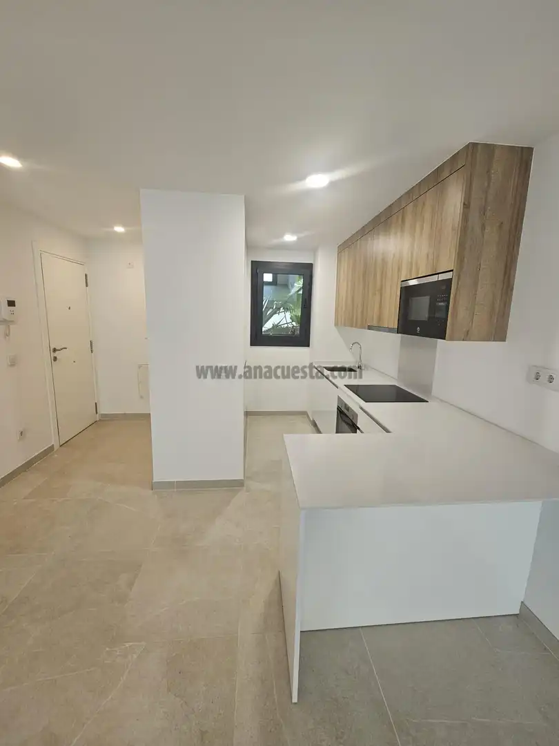 Cocina de Apartamento en venta en Estepona con Aire acondicionado, Terraza y Piscina comunitaria