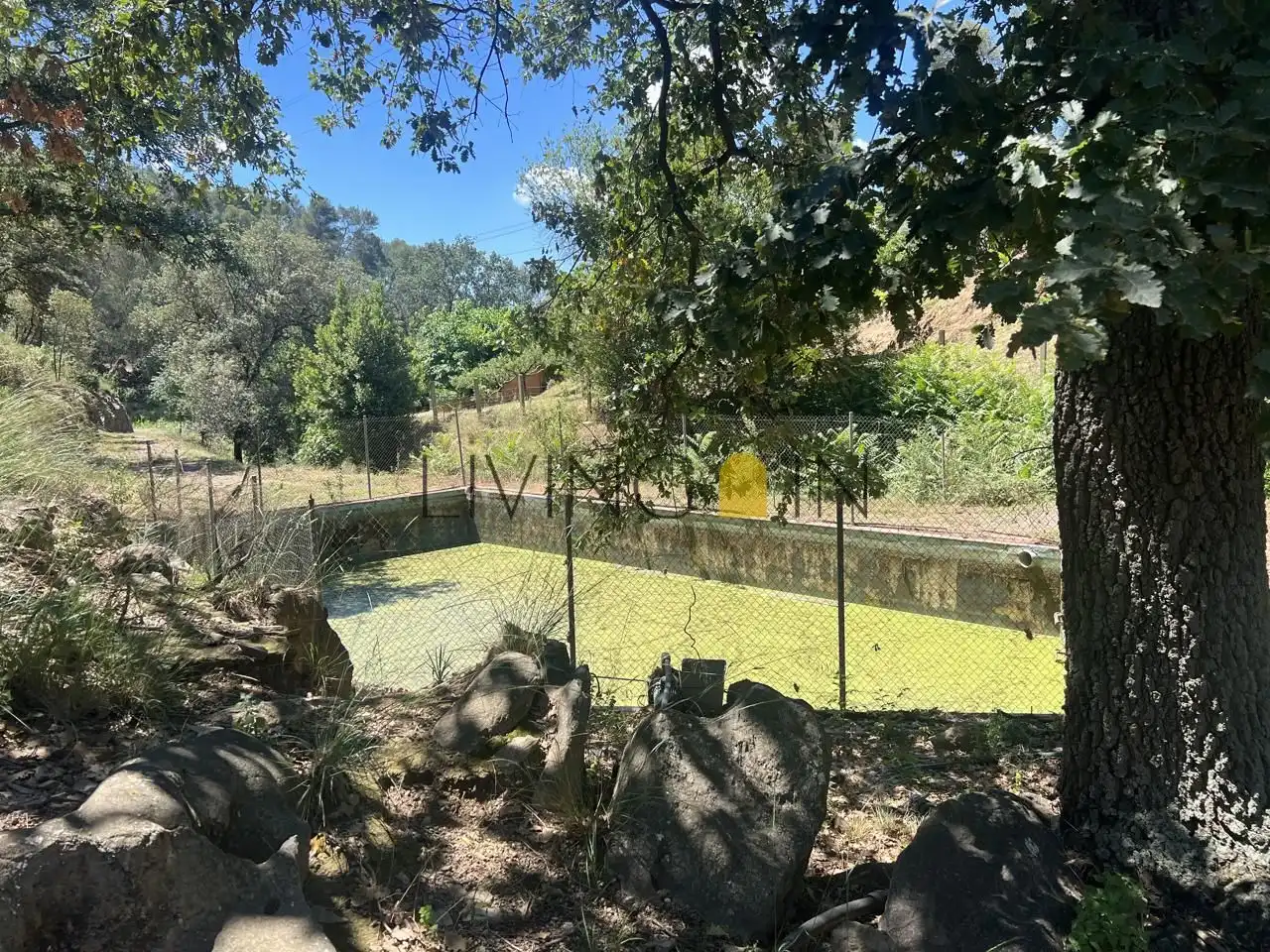 Jardí de Finca rústica en venda en Cervelló amb Jardí privat i Piscina