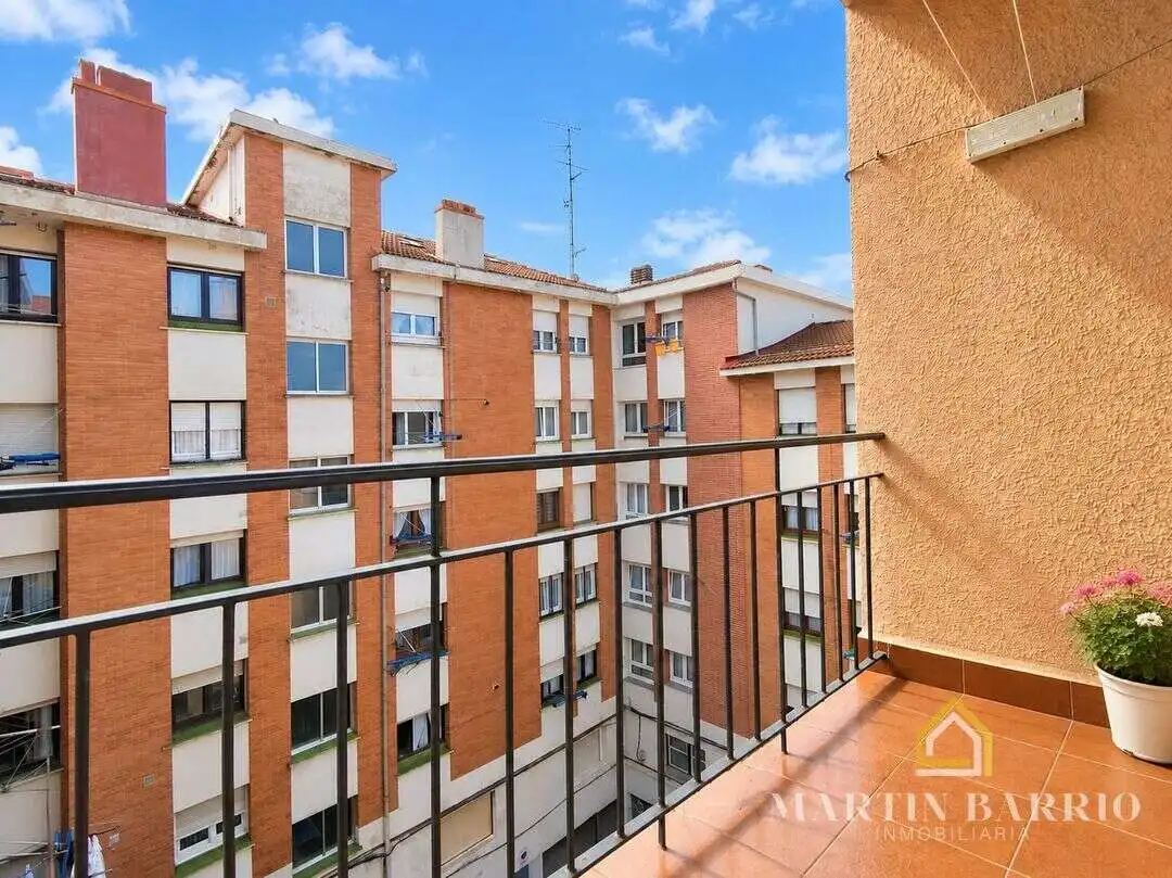 Piso con terraza en venta en Antonio Trueba Zeharkalea, imagen 16