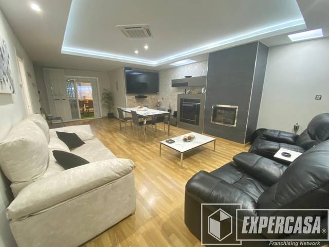 Casa-chalet en Venta en Poble Nou