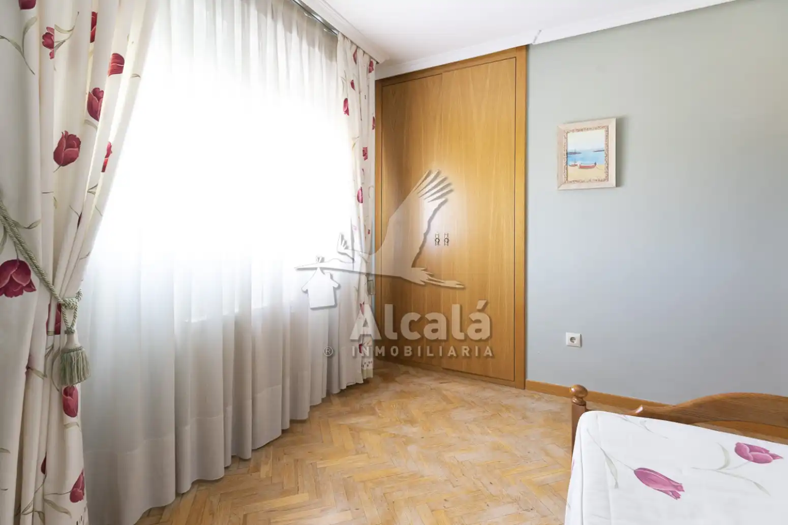 Bedroom of Houses for sale in Alcalá de Henares  with Air Conditioner, Heating and Parquet flooring