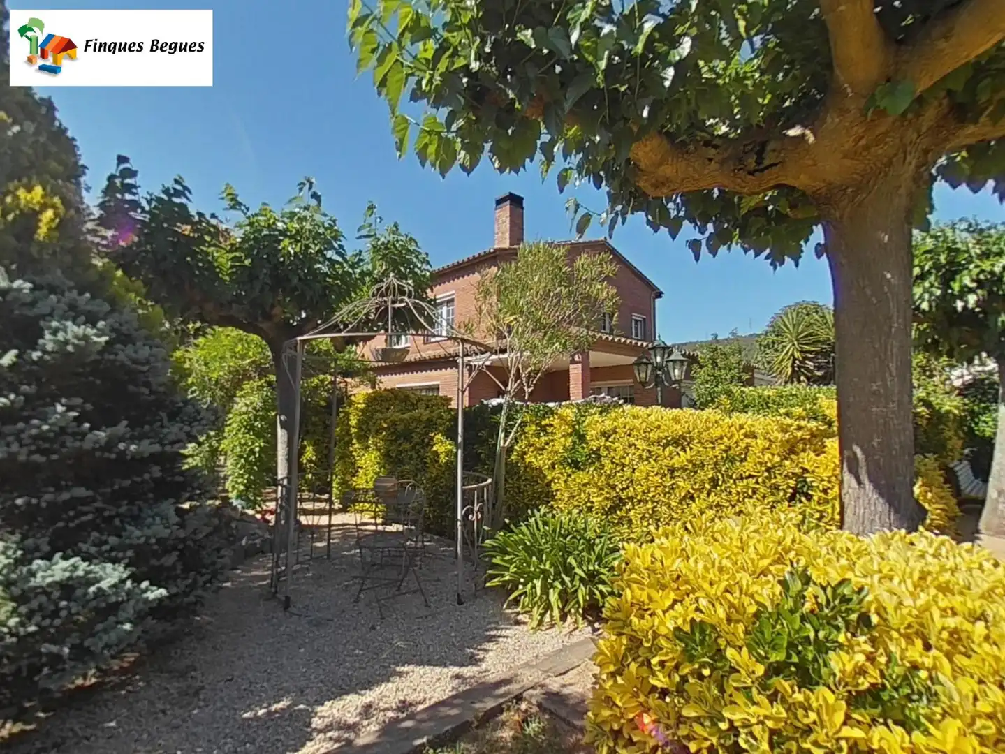 Jardín de Casa o chalet en venta en Begues con Calefacción, Jardín privado y Trastero