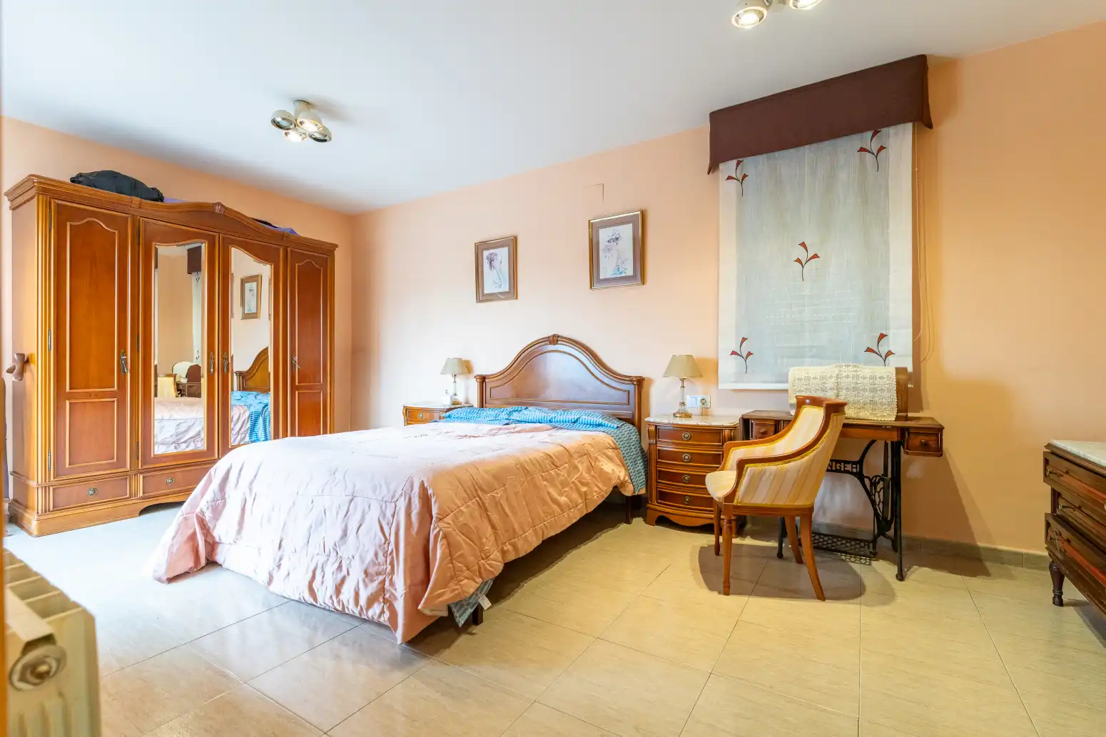 Dormitori de Casa o xalet en venda en Reus amb Calefacció, Terrassa i Traster