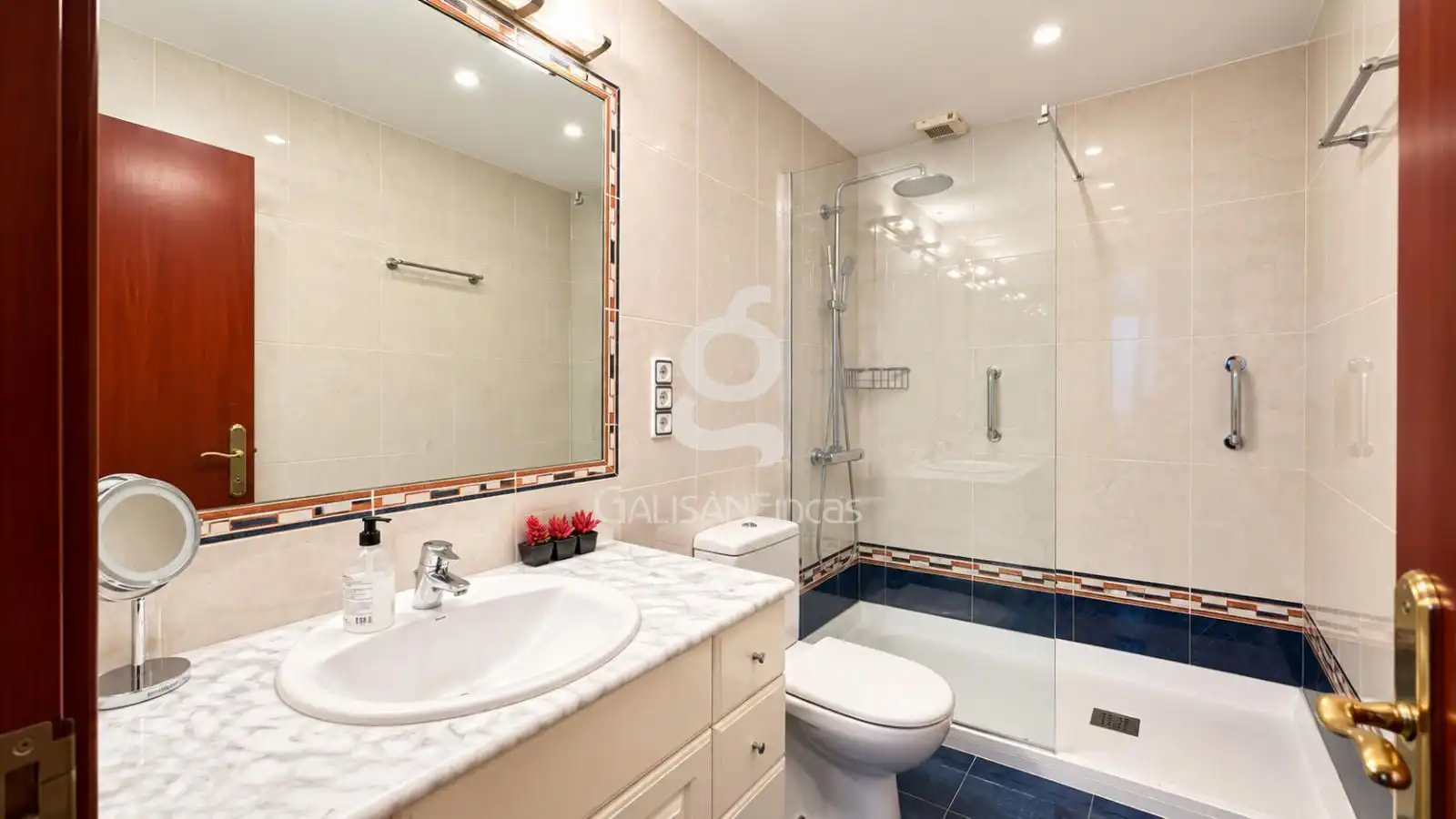 Piso con terraza en venta en Felip Ii, imagen 18