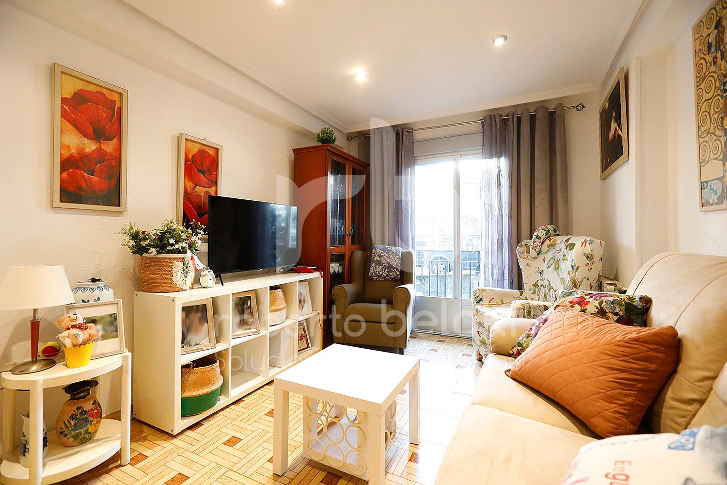 Living room of Flat for sale in Irun   with Heating and Balcony