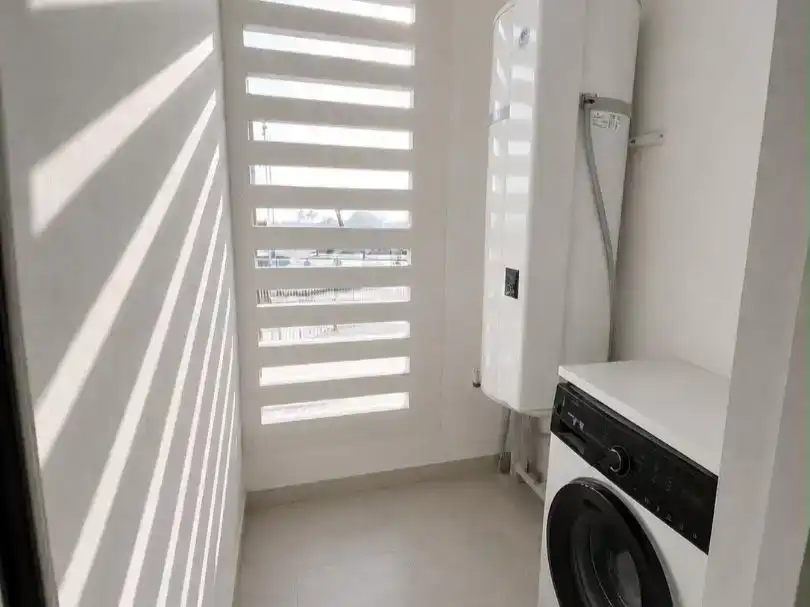 Terrasse von Wohnung zur Miete in Dos Hermanas mit Klimaanlage, Terrasse und Balkon