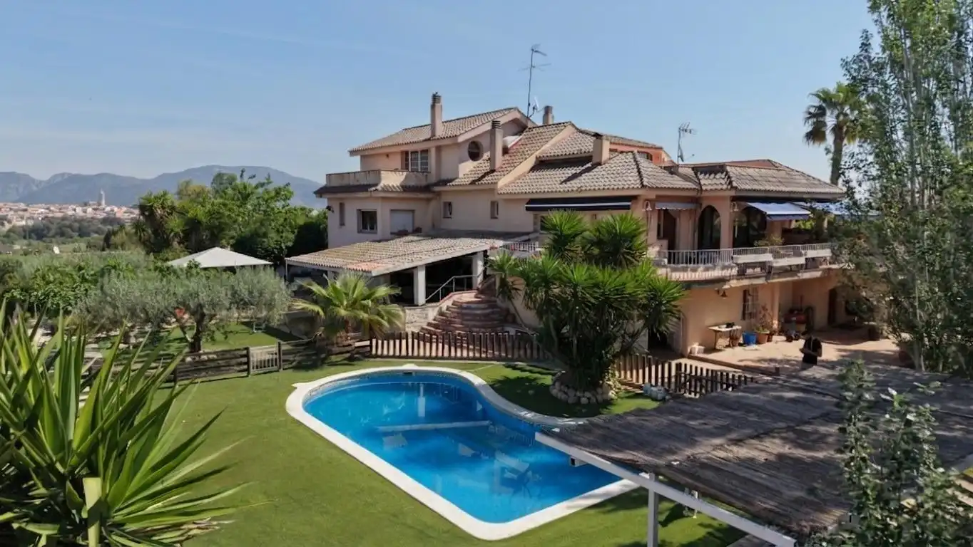 Casa amb piscina en venda a Can Rial, imagen 2
