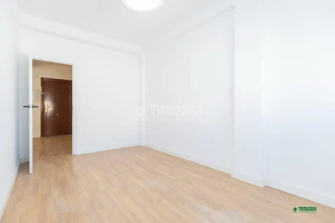 Habitación de Piso en venta en Almería