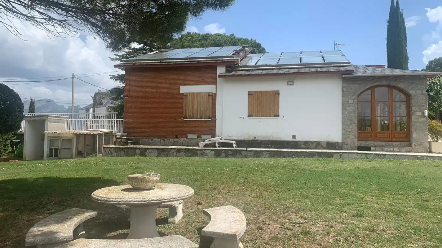 Vista exterior de Casa o chalet en venta en Berga con Calefacción, Jardín privado y Terraza