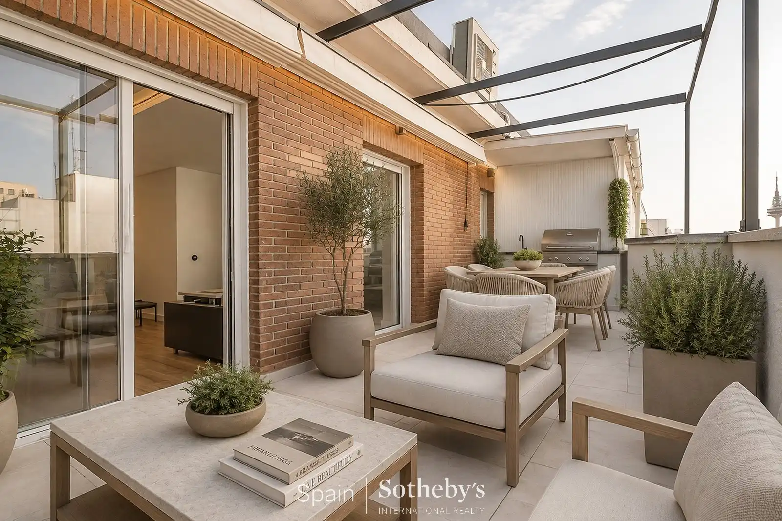 Terrassa de Apartament en venda en Madrid amb Aire condicionat, Calefacció i Terrassa