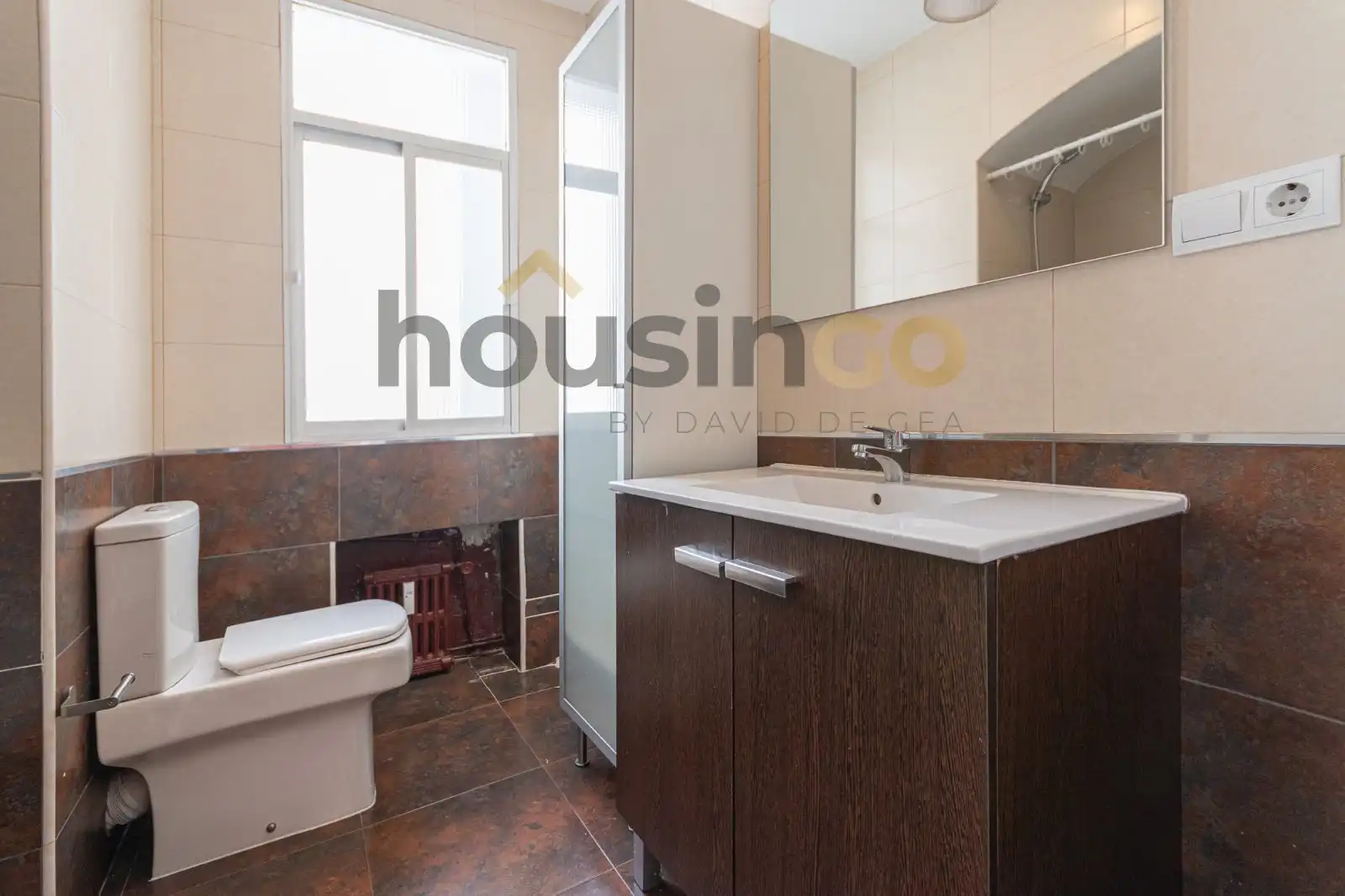 Bathroom of Flat for sale in Madrid  with Heating