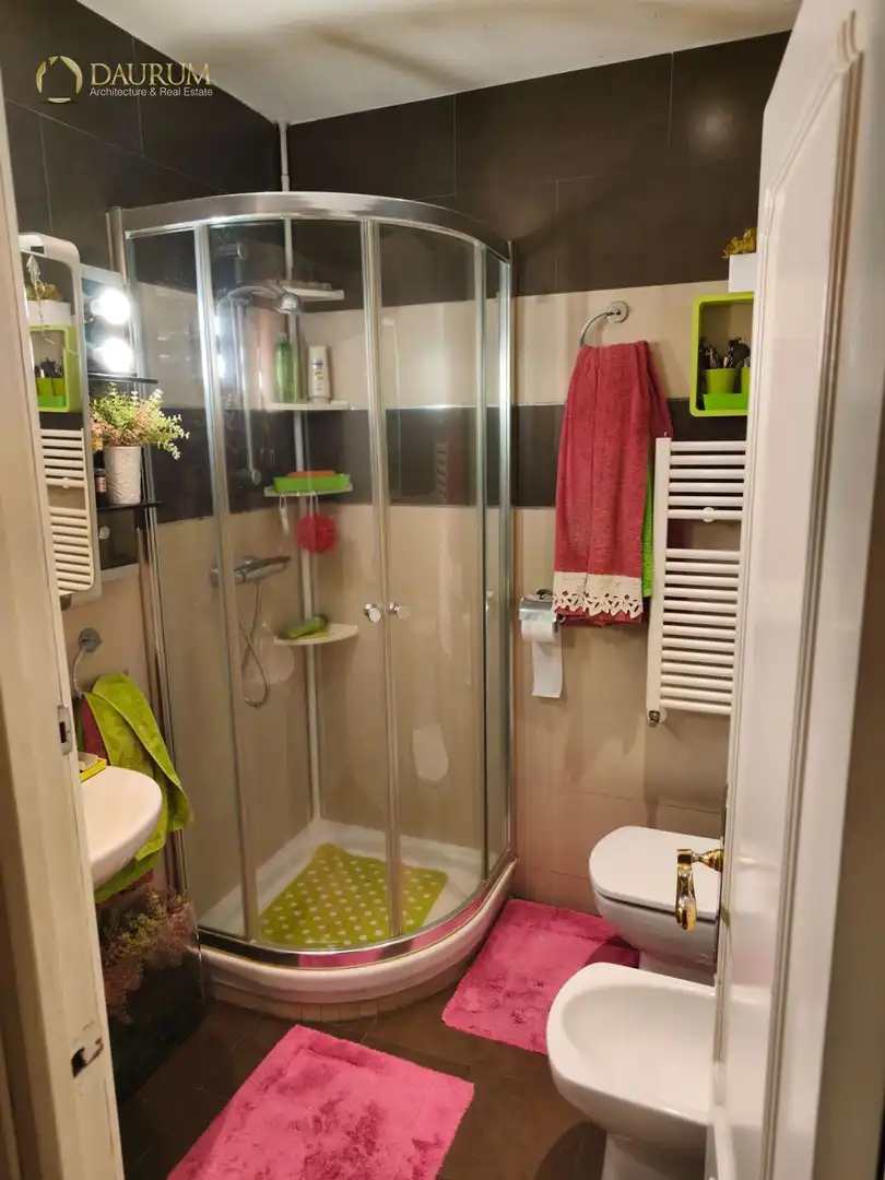 Baño de Casa adosada en venta en Boadilla del Monte con Aire acondicionado, Calefacción y Jardín privado