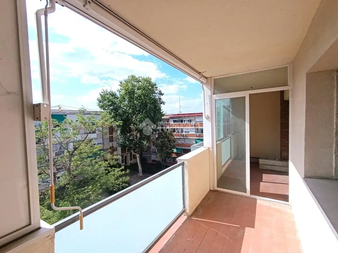 Balcony of Flat for sale in Madrid
