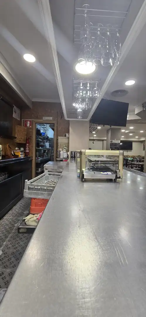 Cocina de Local en venta en San Sebastián de los Reyes con Aire acondicionado, Calefacción y Amueblado