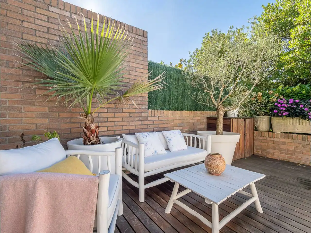 Casa con piscina en venta en Calle Arturo Campión 40, imagen 11
