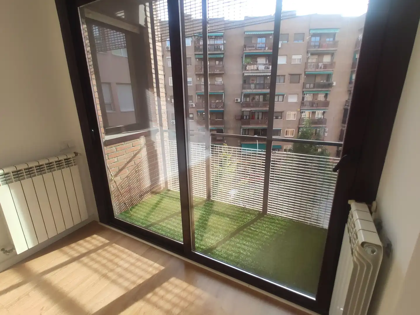 Terrassa de Pis de lloguer en Madrid amb Aire condicionat, Calefacció i Jardí privat
