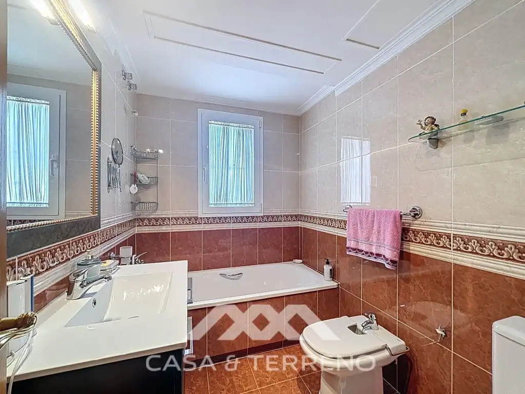 Vivienda con piscina en venta en Calle Rioja, imagen 23