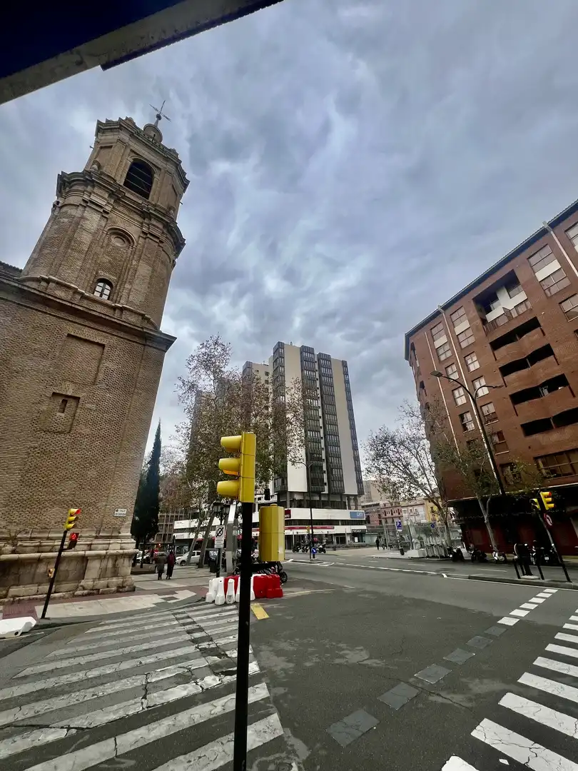 Vista exterior de Local de alquiler en Zaragoza