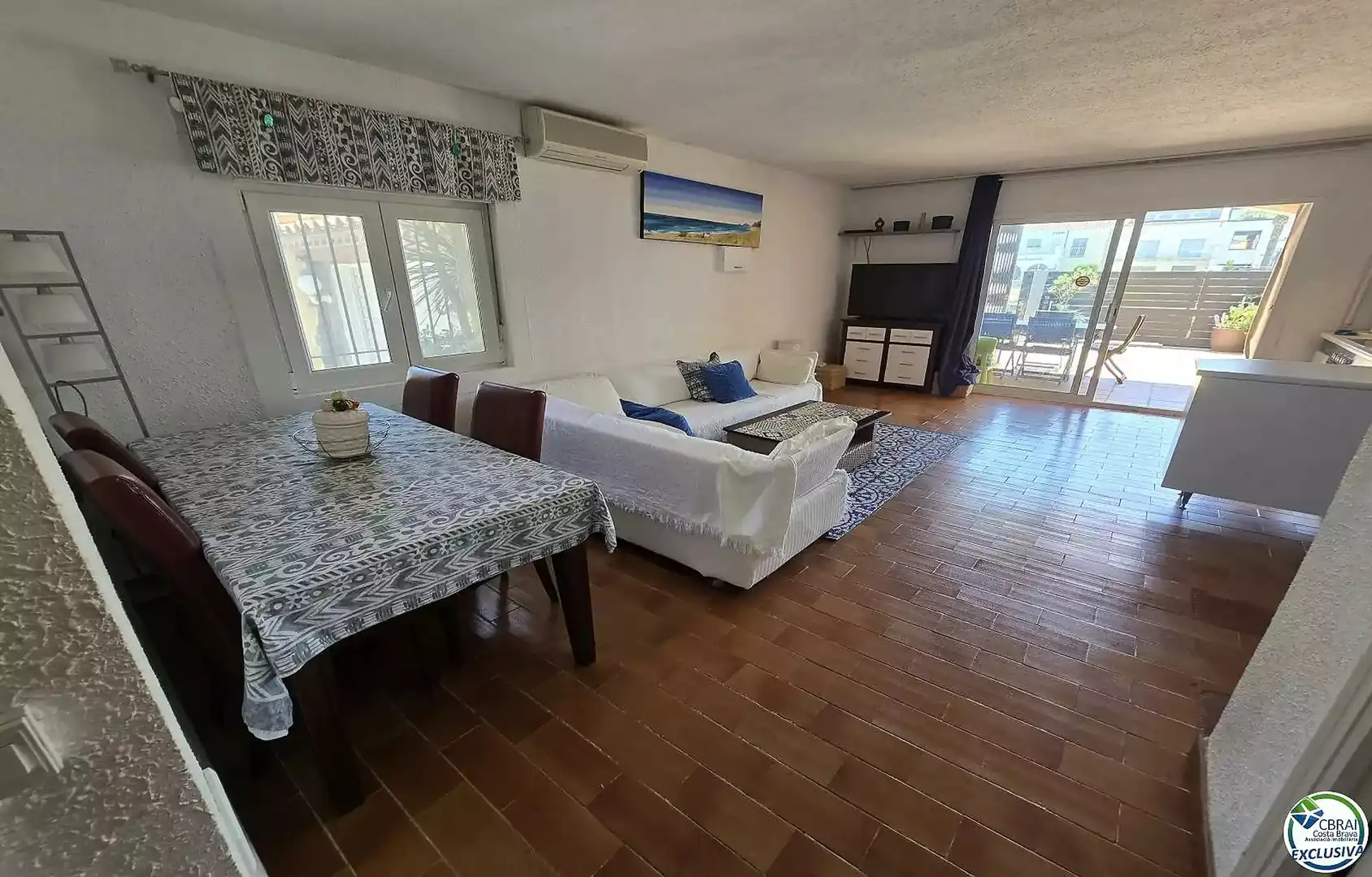 Sala de estar de Piso en venta en Empuriabrava con Aire acondicionado, Jardín privado y Amueblado