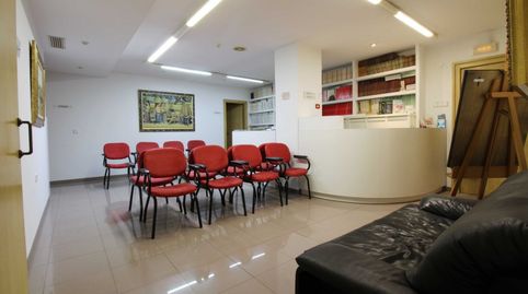 Foto 2 de Piso en venta en Avenida Mendez Nuñez, Casco Antiguo - Sta. Cruz - Ayuntamiento, Alicante / Alacant