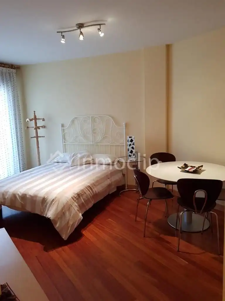 Bedroom of Study for rent in Salamanca  with Heating and Furnished