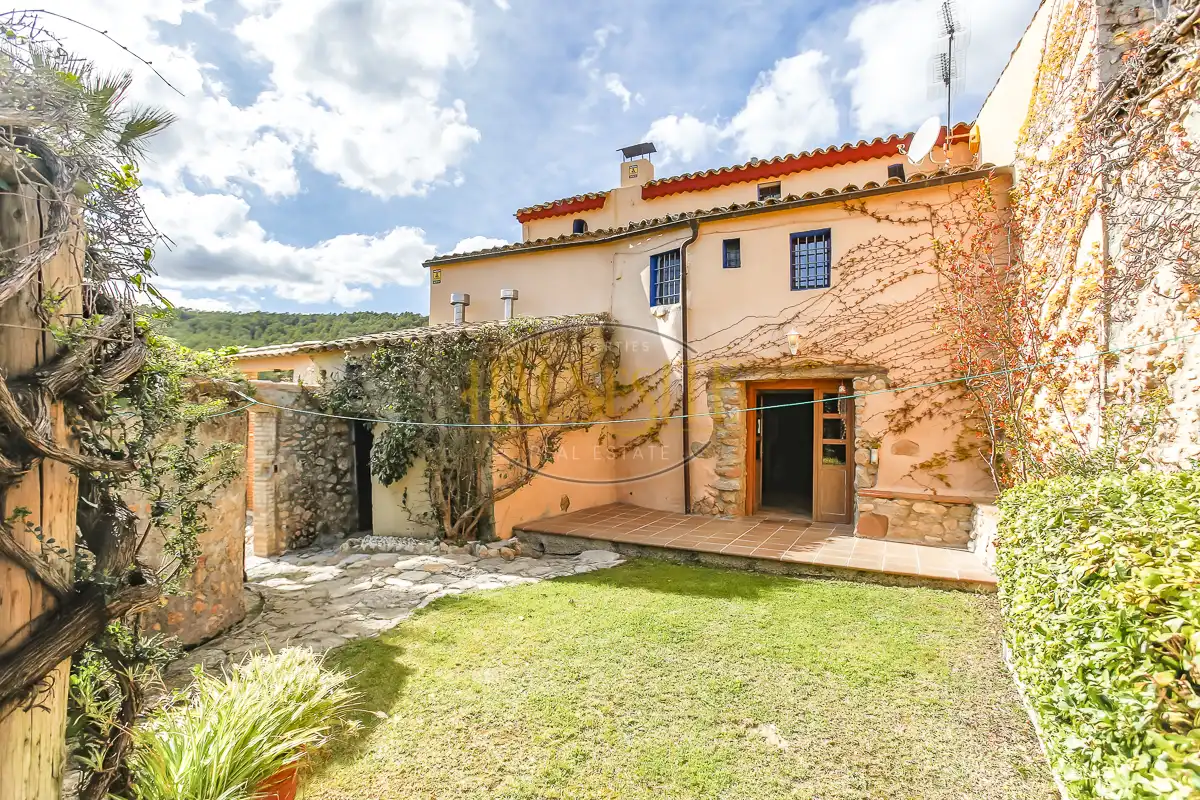 Casa rústica amb terrassa en venda a Torrelles de Foix, imagen 53