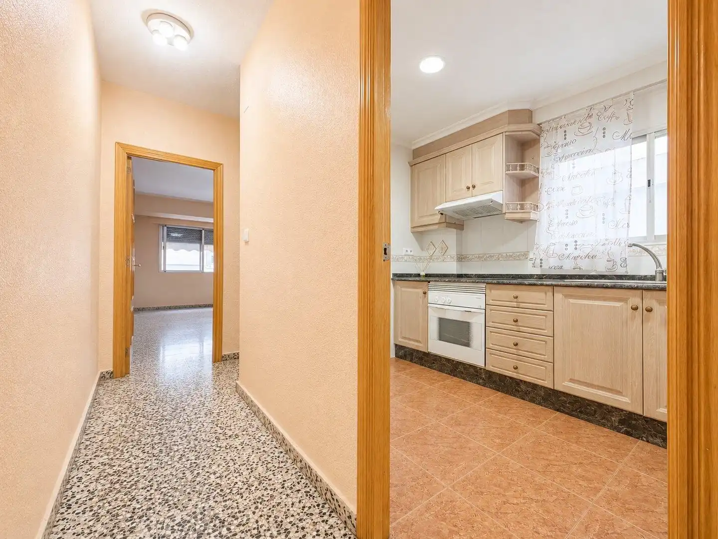 Cocina de Piso en venta en Meliana con Terraza, Trastero y Balcón
