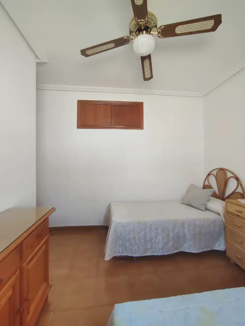 Habitación de Casa adosada en venta en San Pedro del Pinatar con Aire acondicionado, Calefacción y Jardín privado