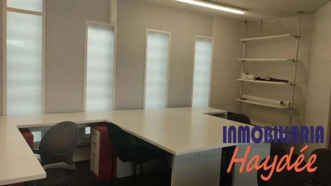 Office for sale in Getxo   with Air Conditioner, Heating and Storage room