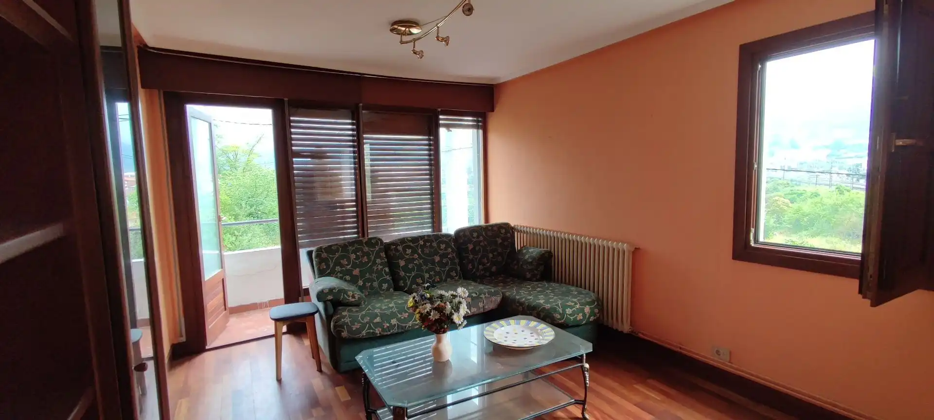 Wohnzimmer von Wohnung zum Verkauf in Valdegovia / Gaubea mit Heizung