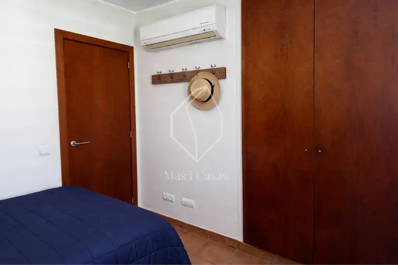 Schlafzimmer von Einfamilien-Reihenhaus zum Verkauf in L'Escala mit Klimaanlage, Heizung und Terrasse