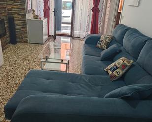 Sala d'estar de Pis en venda en  Almería Capital amb Aire condicionat, Calefacció i Moblat
