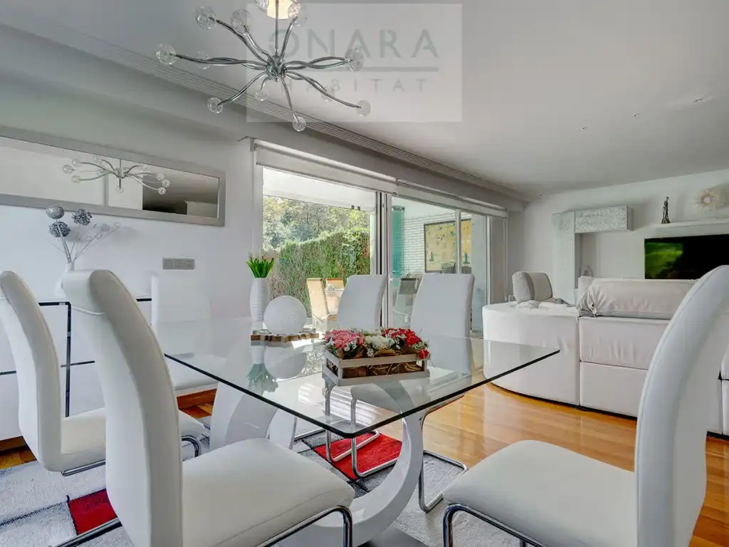Comedor de Casa adosada en venta en Hondarribia con Jardín privado y Piscina comunitaria