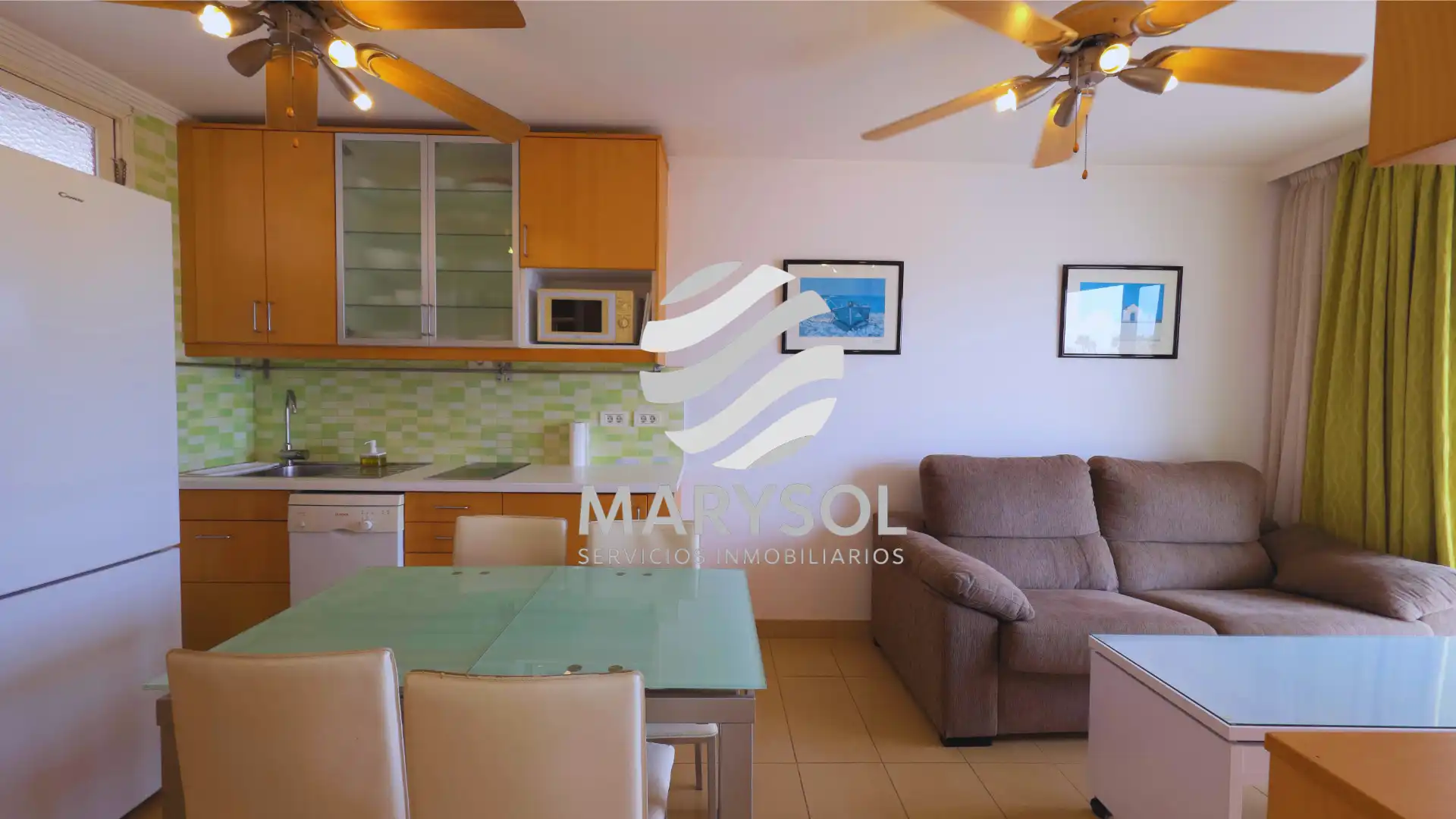 Sala de estar de Apartamento de alquiler en San Bartolomé de Tirajana con Terraza, Amueblado y Horno