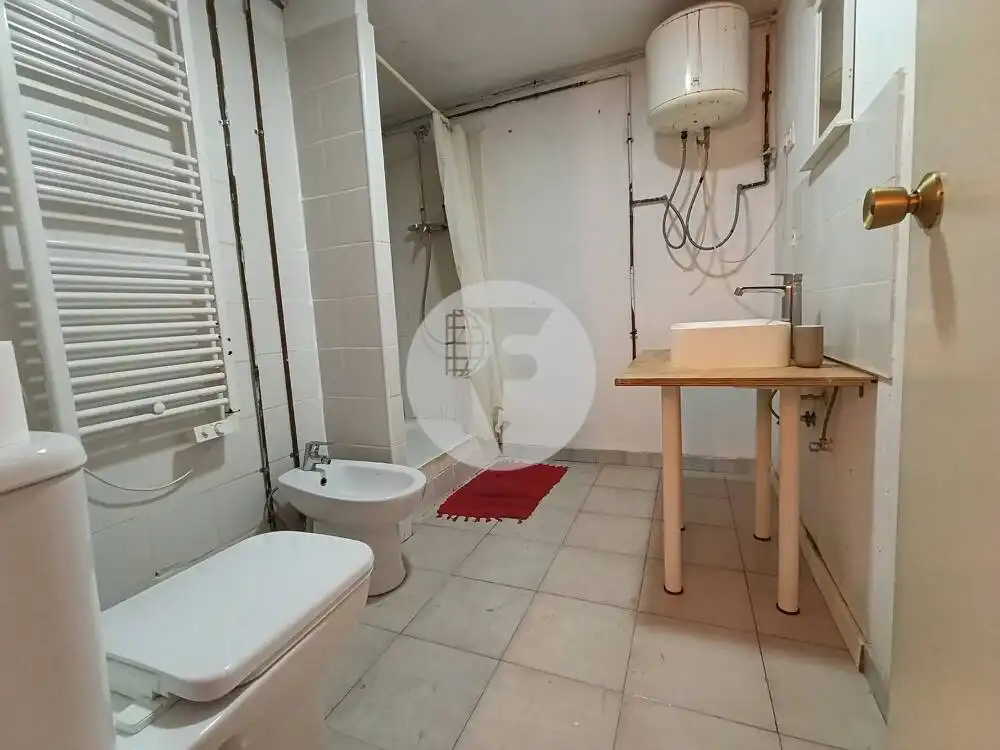 Baño de Local en venta en Barcelona