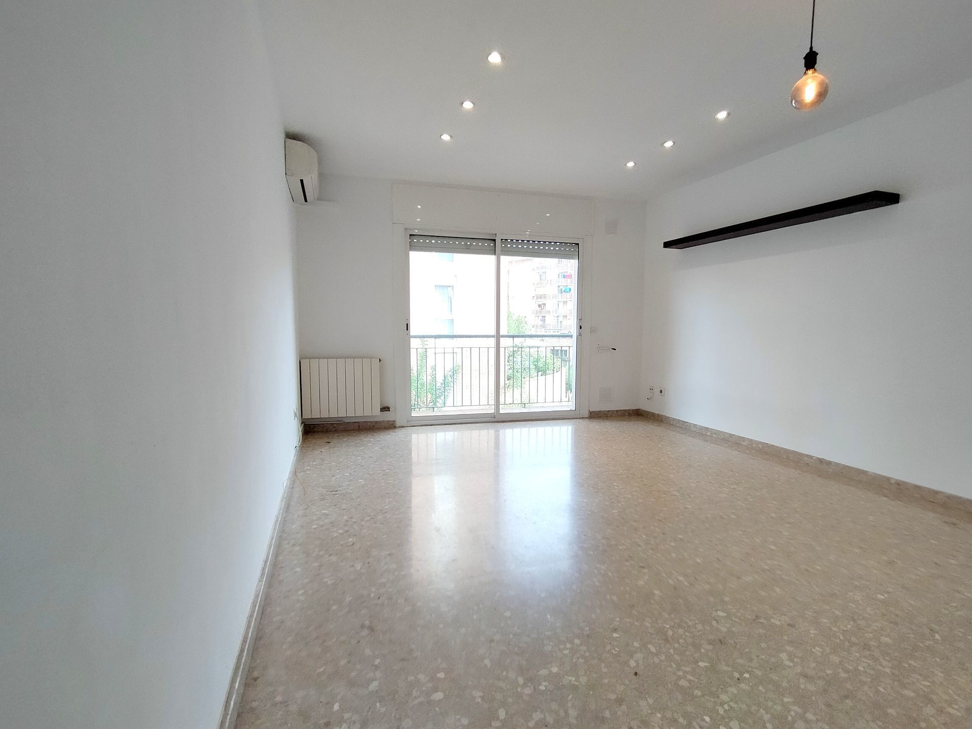 Piso en venta en PAISOS CATALANS, Camí de la Serra