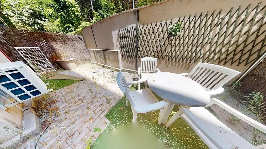 Terrassa de Pis en venda en Madrid amb Jardí privat i Moblat