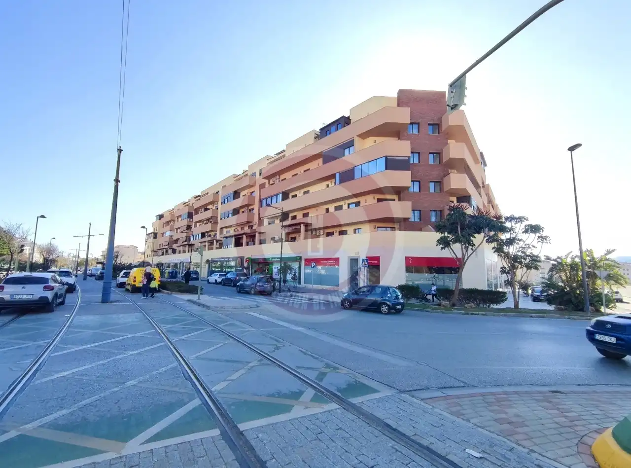 Vista exterior de Garatge en venda en Vélez-Málaga amb Alarma