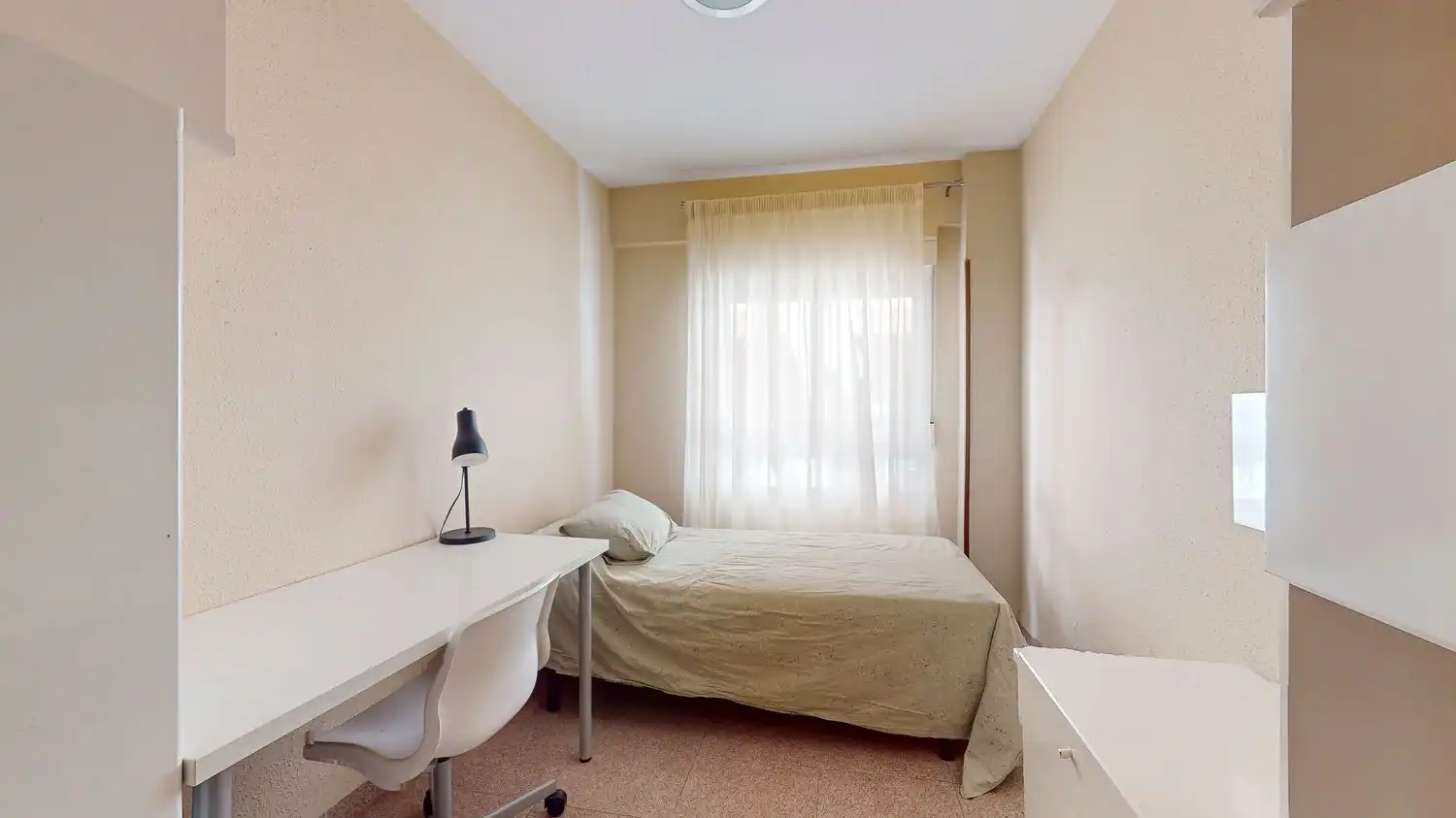 Wohnung zur Miete in Calle Caravija, San Lorenzo