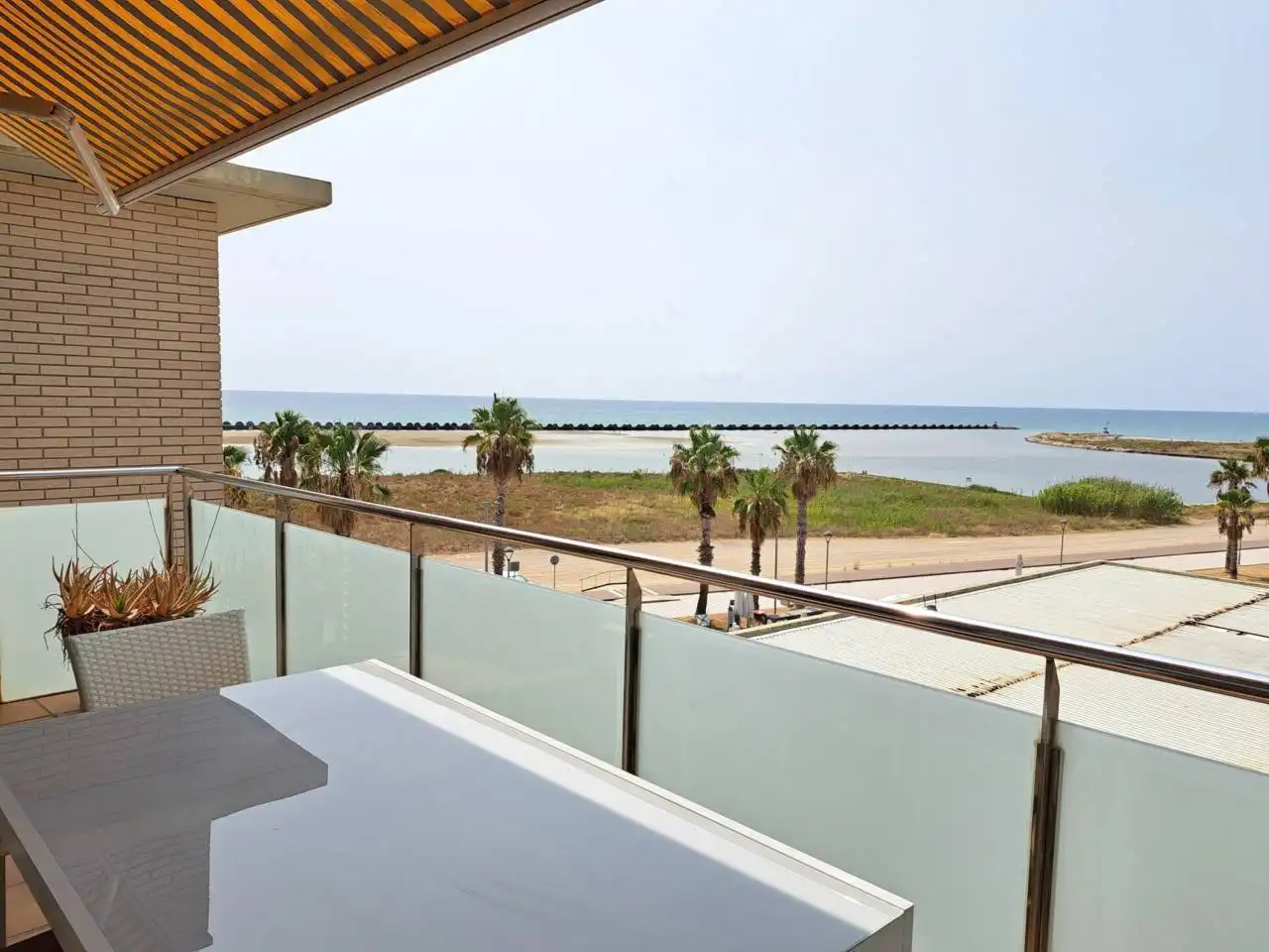 Terrasse von Wohnung zur Miete in Cubelles mit Klimaanlage, Heizung und Terrasse