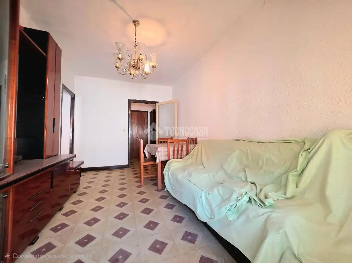 Sala de estar de Piso en venta en Santa Coloma de Gramenet con Balcón