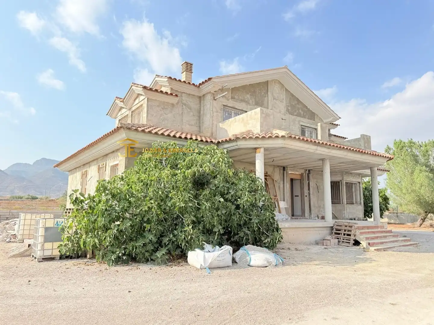 Vista exterior de Casa o xalet en venda en Lorca amb Jardí privat, Terrassa i Traster