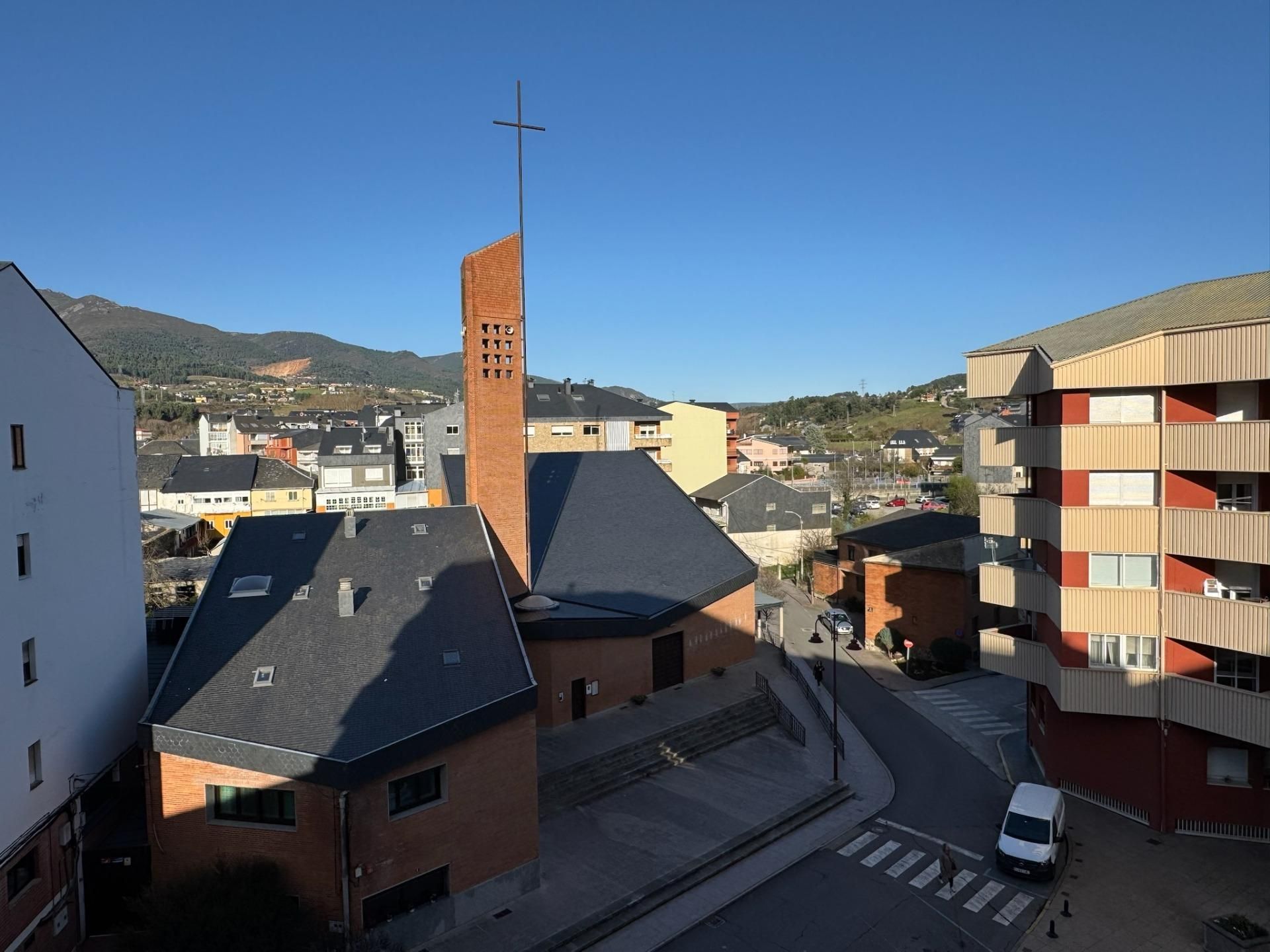 Exterior view of Flat for sale in O Barco de Valdeorras    with Heating, Terrace and Balcony