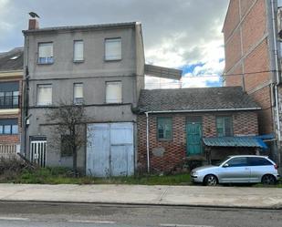 Exterior view of Building for sale in Ponferrada