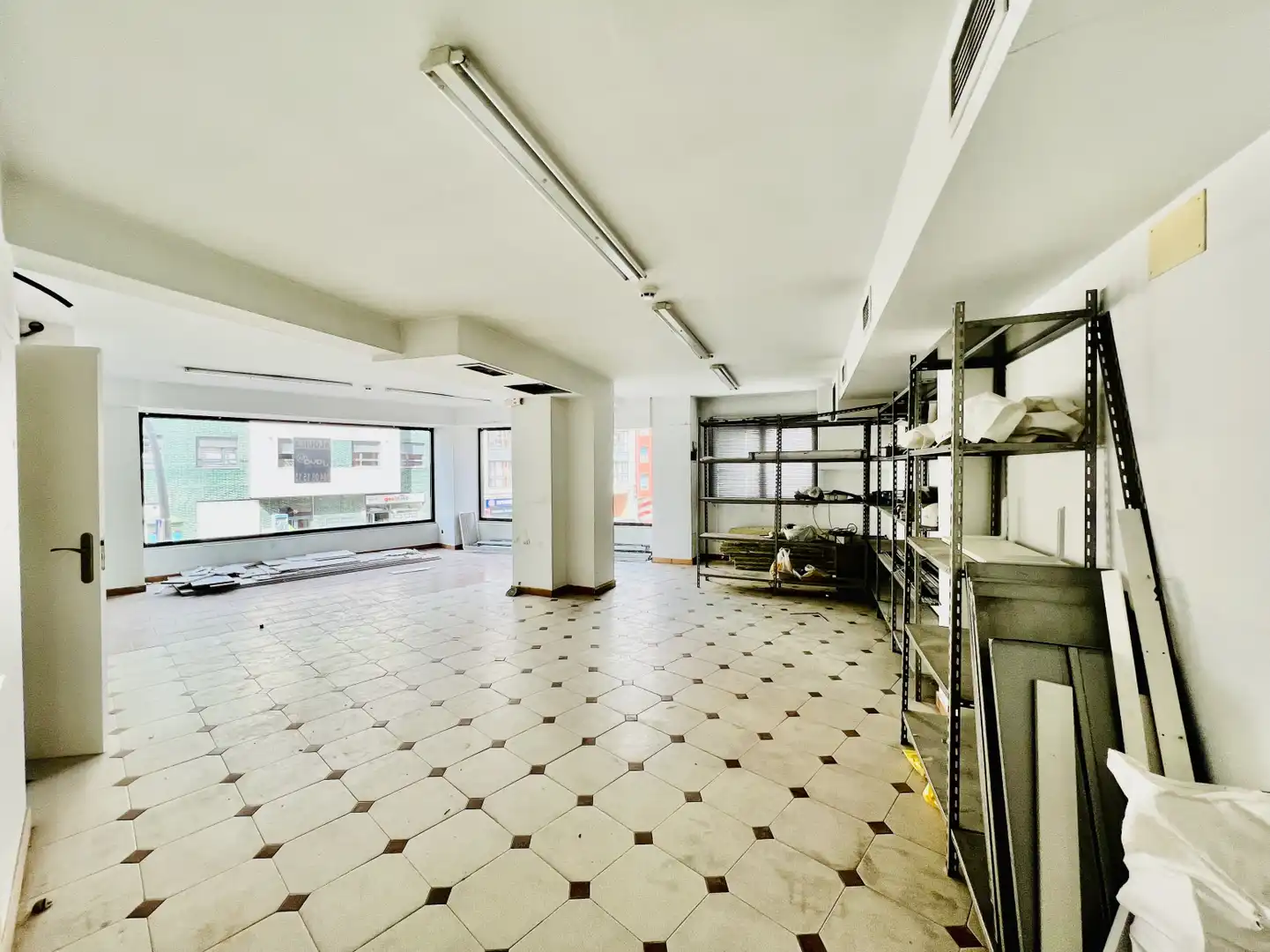 Business premises to rent in Gutierrez Herrero, imagen 5