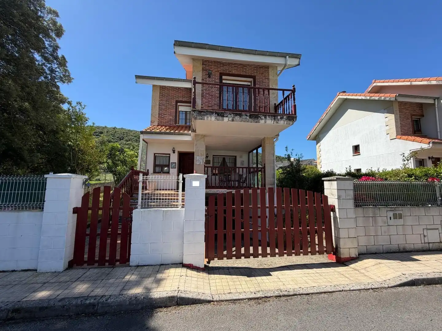 Exterior view of Houses for sale in Argoños   with Heating, Private garden and Terrace
