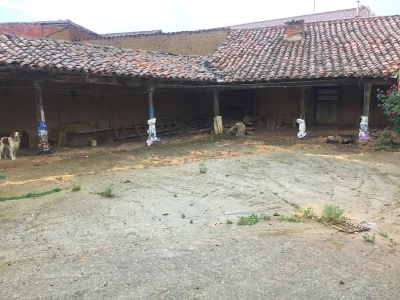 Außenansicht von Haus oder Chalet zum Verkauf in Valdefresno mit Terrasse und Möbliert
