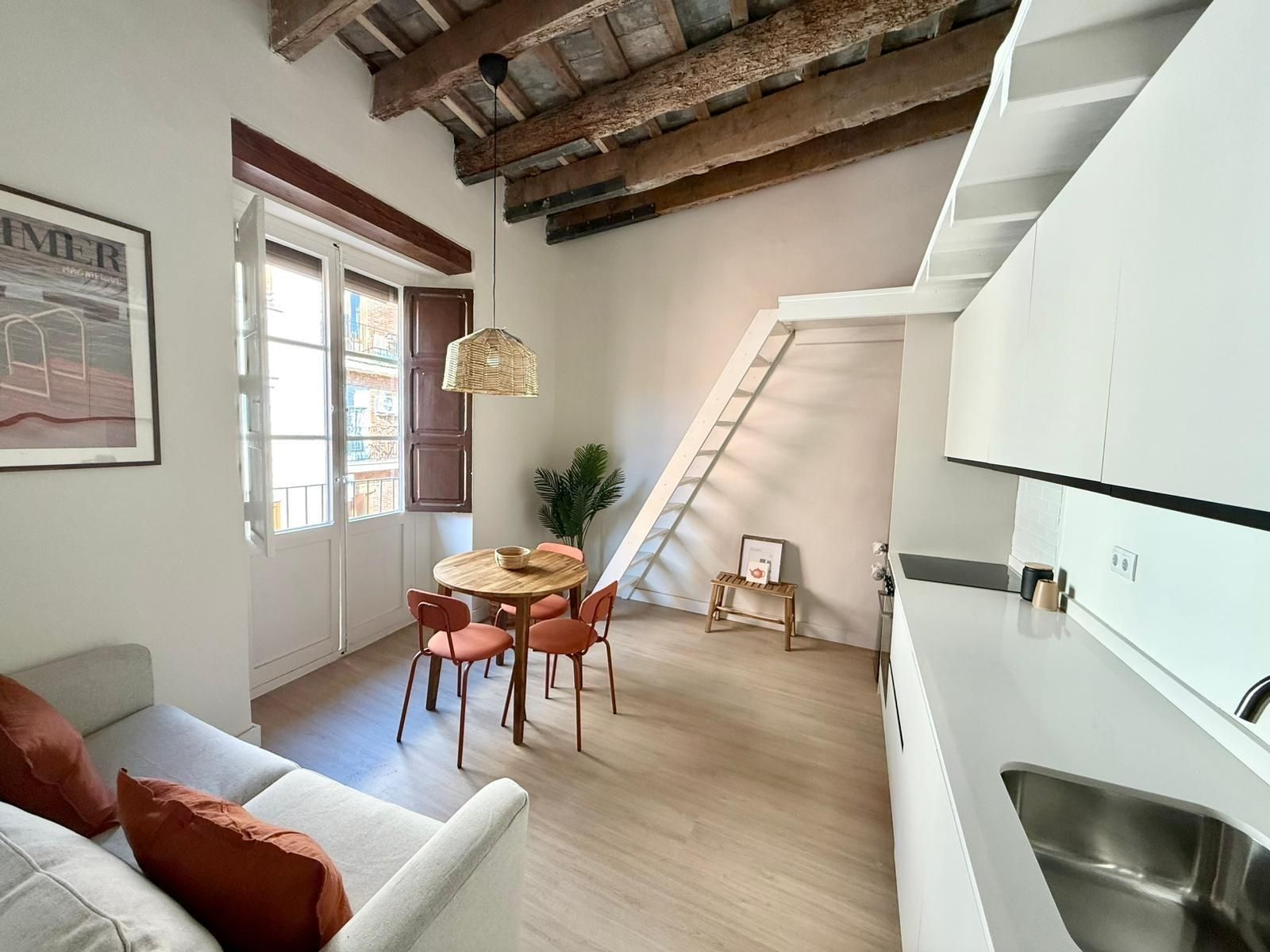 Living room of Flat for sale in  Valencia Capital  with Heating, Parquet flooring and Balcony