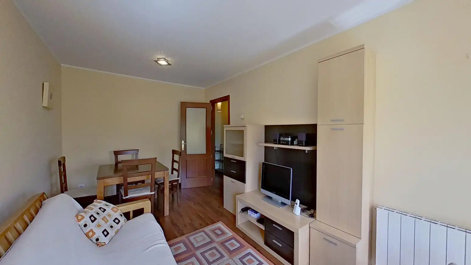 Living room of Flat for sale in Cartes  with Heating, Parquet flooring and Storage room